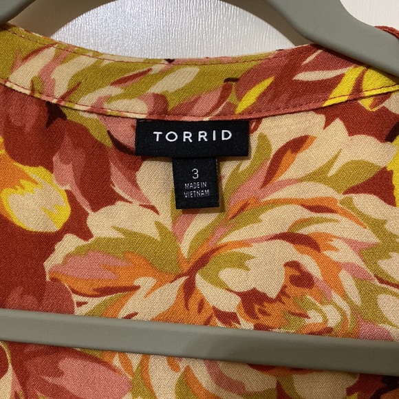 Beautiful fall blouse - Picture 2 of 2